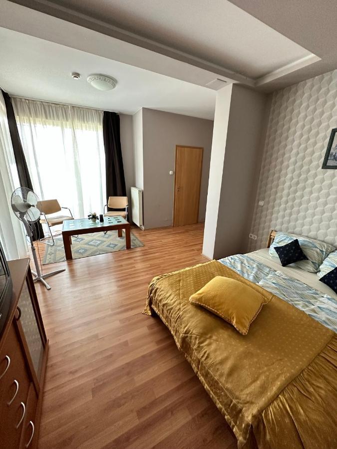 Velvet Motel Hegyeshalom Ngoại thất bức ảnh