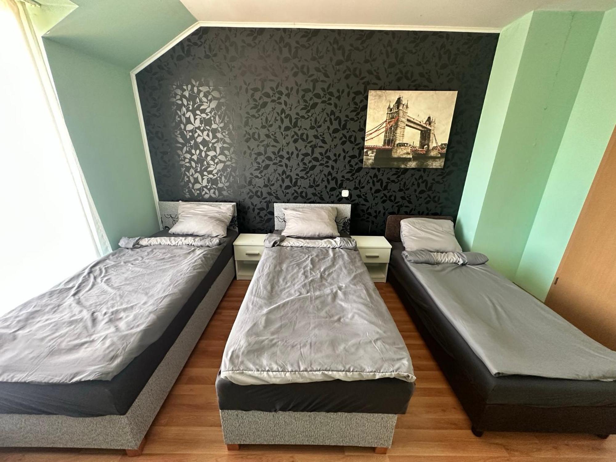 Velvet Motel Hegyeshalom Ngoại thất bức ảnh