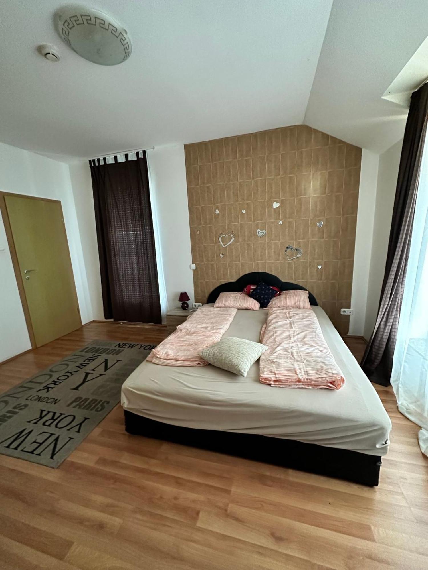 Velvet Motel Hegyeshalom Ngoại thất bức ảnh